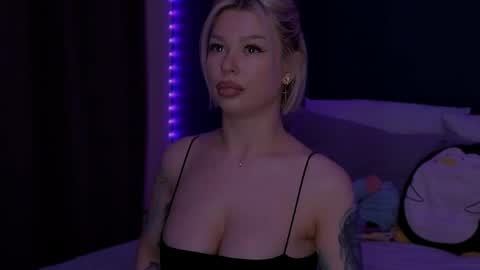 Snapshot of alexamason chatting on 04-28-26, 02:21 Alexa Mason online show from 04-28-26, 02:21