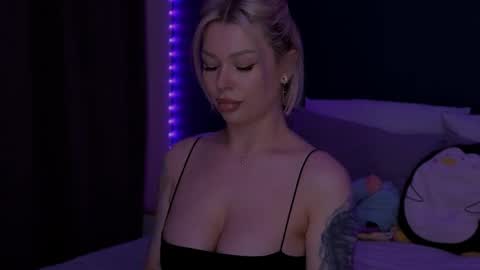 Snapshot of alexamason chatting on 04-28-26, 02:27 Alexa Mason online show from 04-28-26, 02:27