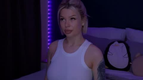 Snapshot of alexamason chatting on 05-03-26, 11:11 Alexa Mason online show from 05-03-26, 11:11