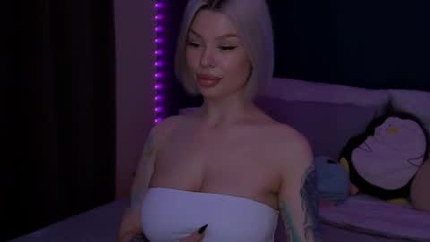 Snapshot of alexamason chatting on 05-15-26, 02:29 Alexa Mason online show from 05-15-26, 02:29