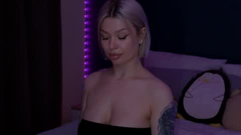 Snapshot of alexamason chatting on 05-15-26, 11:34 Alexa Mason online show from 05-15-26, 11:34