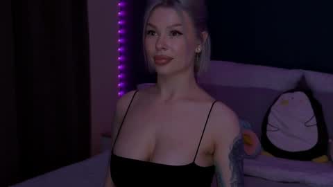 Snapshot of alexamason chatting on 05-18-26, 04:07 Alexa Mason online show from 05-18-26, 04:07