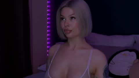 Snapshot of alexamason chatting on 05-21-26, 02:07 Alexa Mason online show from 05-21-26, 02:07