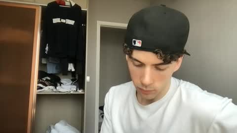 Alexander online show from 04-18-26, 07:56