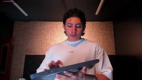 Alex online show from 03-10-25, 03:01