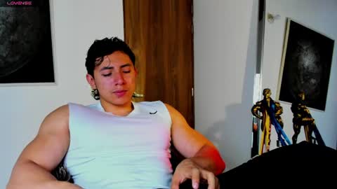Snapshot of alexander_classy chatting on 06-18-26, 11:53 Alex online show from 06-18-26, 11:53