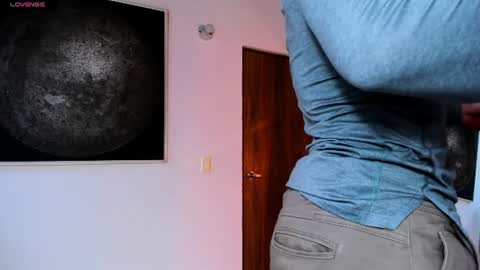 Snapshot of alexander_classy chatting on 07-28-26, 10:42 Alex online show from 07-28-26, 10:42