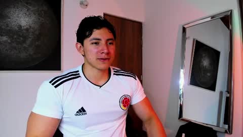 Snapshot of alexander_classy chatting on 08-01-26, 01:38 Alex online show from 08-01-26, 01:38