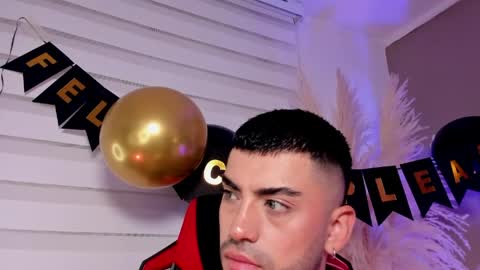 Alexander Diaz online show from 05-11-26, 03:51