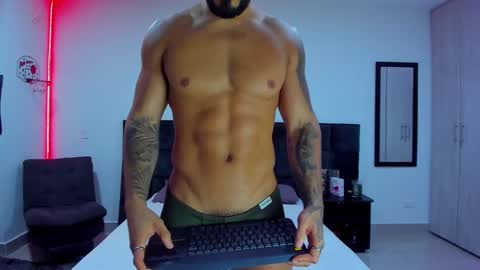 Onlyfansalexmartinezwb  Instagram alexwbmartinez  Twitter martinezcb937 online show from 02-18-25, 04:15