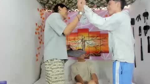 chicos hot online show from 02-17-25, 07:10