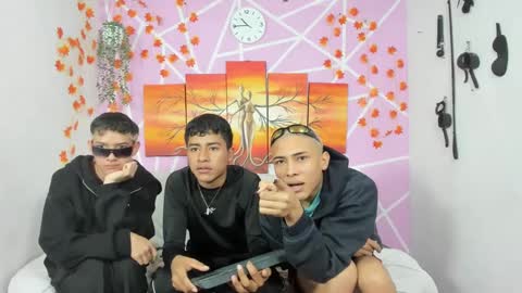 chicos hot online show from 03-11-25, 03:45