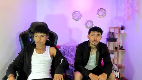 chicos hot online show from 10-05-25, 01:09