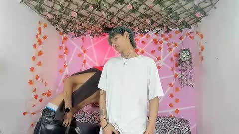 chicos hot online show from 12-01-25, 02:22