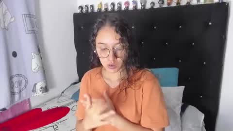 alexandra clauss online show from 05-20-26, 01:12
