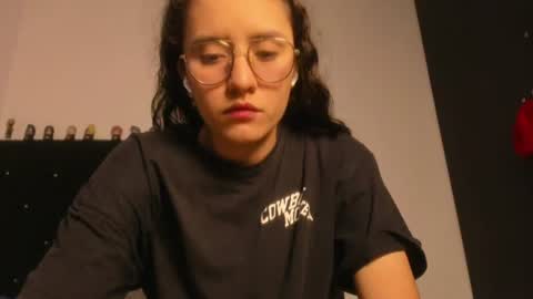 Snapshot of alexandra_clauss chatting on 07-05-26, 01:45 alexandra clauss online show from 07-05-26, 01:45