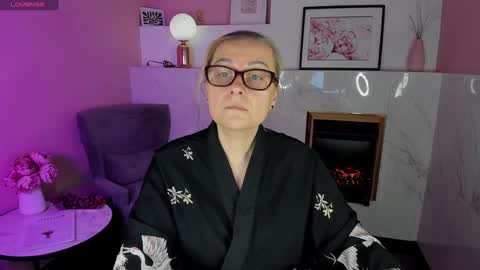 Alexandra online show from 02-04-25, 01:48