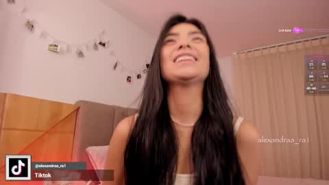 Alexandra Rodriguez online show from 11-06-25, 11:59