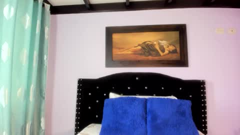 Snapshot of alexandra_torress chatting on 09-09-25, 03:55 alexandra online show from 09-09-25, 03:55