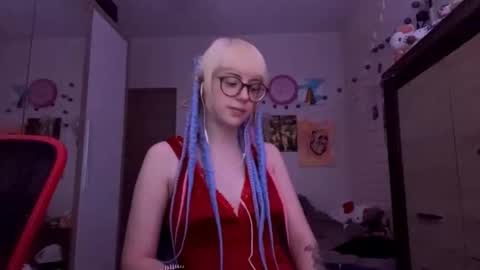 Lia online show from 11-30-25, 02:10