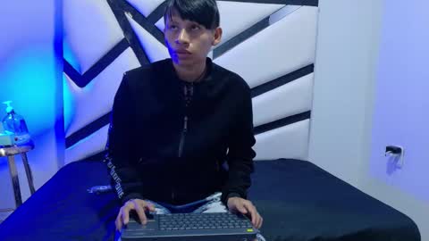 Alexandro online show from 11-04-25, 07:13