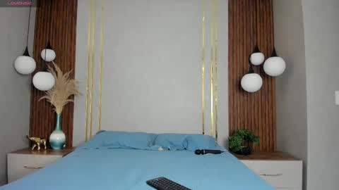 Snapshot of alexariot1 chatting on 10-27-25, 12:20 alexariot1 online show from 10-27-25, 12:20