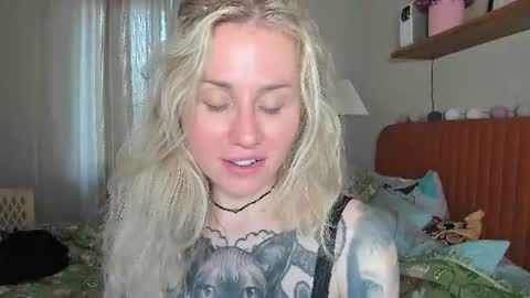 Snapshot of alexarush chatting on 08-04-26, 06:10 alexarush online show from 08-04-26, 06:10