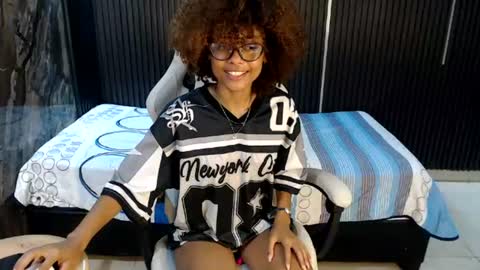Snapshot of alexawet_ chatting on 08-05-26, 02:42 Alexa online show from 08-05-26, 02:42