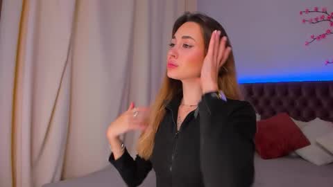 AlexaWilds online show from 11-29-25, 06:27