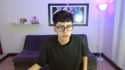 Snapshot of alexcum_18 chatting on 02-22-26, 01:09 alex online show from 02-22-26, 01:09