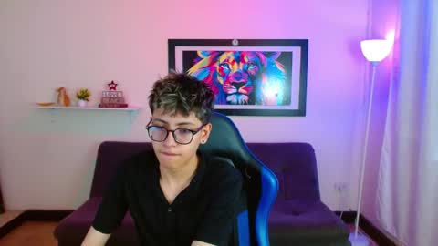 Snapshot of alexcum_18 chatting on 05-23-26, 01:59 alex online show from 05-23-26, 01:59