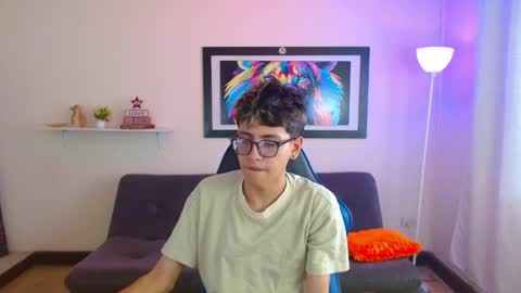 Snapshot of alexcum_18 chatting on 05-29-26, 01:53 alex online show from 05-29-26, 01:53