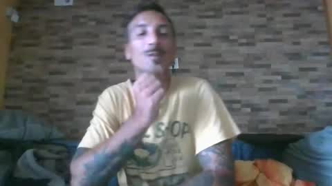 Snapshot of alexdelarge23 chatting on 10-23-25, 01:54 alexdelarge23 online show from 10-23-25, 01:54