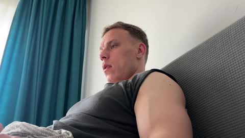 alexfit96 online show from 05-03-26, 03:40