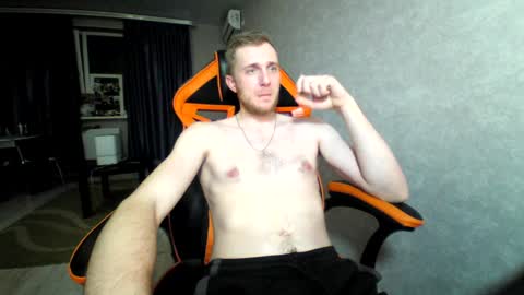 Snapshot of alexfox2018 chatting on 12-17-24, 09:27 Alex online show from 12-17-24, 09:27