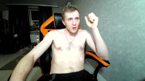 Snapshot of alexfox2018 chatting on 01-30-25, 12:18 Alex online show from 01-30-25, 12:18