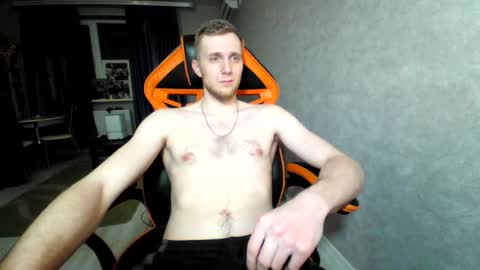 Snapshot of alexfox2018 chatting on 03-05-25, 10:43 Alex online show from 03-05-25, 10:43