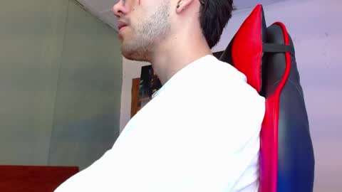alexgiraldo__ online show from 06-03-26, 02:33