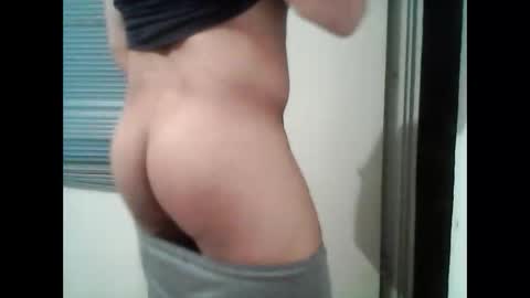 Snapshot of alexgrey82 chatting on 06-09-26, 04:46 alexgrey82 online show from 06-09-26, 04:46