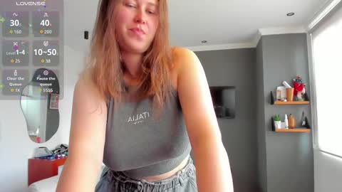 Alexia online show from 11-26-25, 03:13