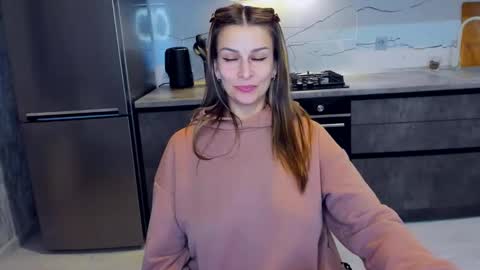 Snapshot of alexiayellow chatting on 02-25-25, 12:03 Alexia online show from 02-25-25, 12:03