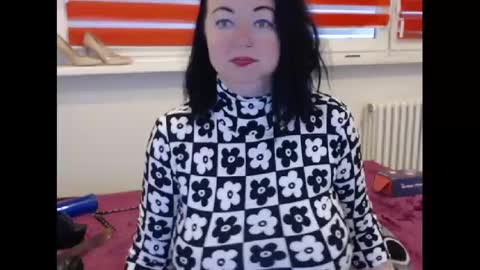 Snapshot of alexie33 chatting on 02-11-25, 07:54 alexie33 online show from 02-11-25, 07:54