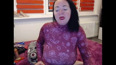 Snapshot of alexie33 chatting on 02-13-25, 07:10 alexie33 online show from 02-13-25, 07:10