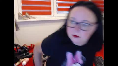 Snapshot of alexie33 chatting on 02-27-25, 08:06 alexie33 online show from 02-27-25, 08:06