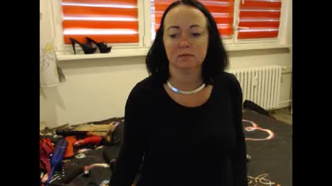 Snapshot of alexie33 chatting on 11-02-25, 08:28 alexie33 online show from 11-02-25, 08:28