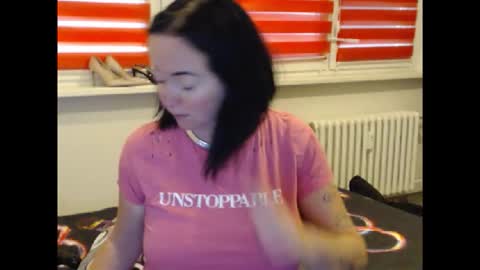 Snapshot of alexie33 chatting on 11-10-25, 09:30 alexie33 online show from 11-10-25, 09:30