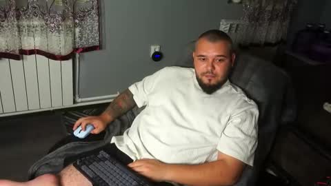 Alex online show from 10-19-25, 09:04