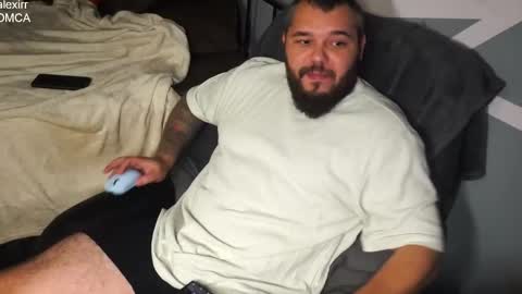 Alex online show from 11-23-25, 06:52