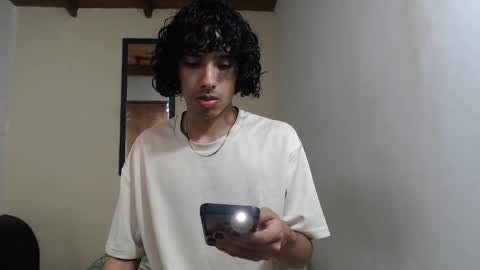 Snapshot of alexis21_ chatting on 10-23-25, 01:49 Alexis online show from 10-23-25, 01:49