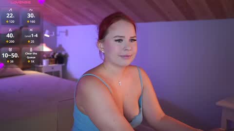 Snapshot of alexis_bess chatting on 07-17-26, 06:57 Alexis online show from 07-17-26, 06:57